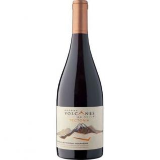 Bodega Volcanes Tectonia Red Blend