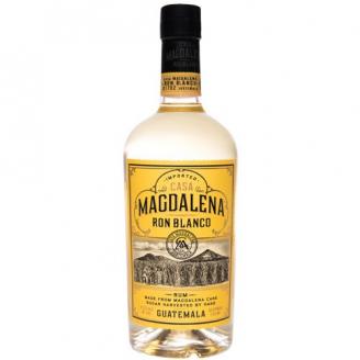 Casa Magdalena - Ron Blanco